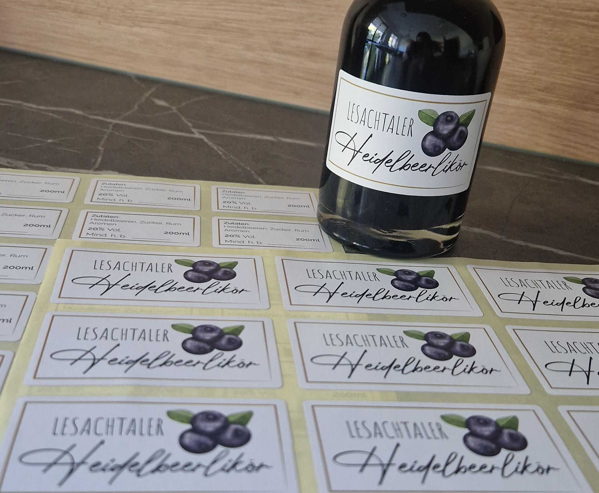 Etiketten-Heidelbeerlikör
